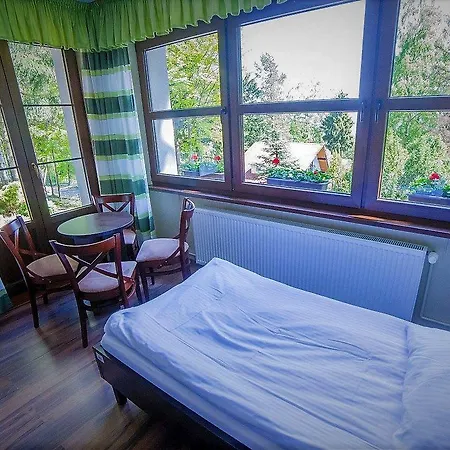 Pokoje Gościnne Pod Sosnami