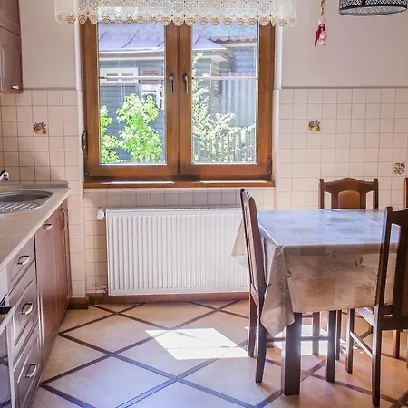 Pokoje Goscinne Pod Sosnami *